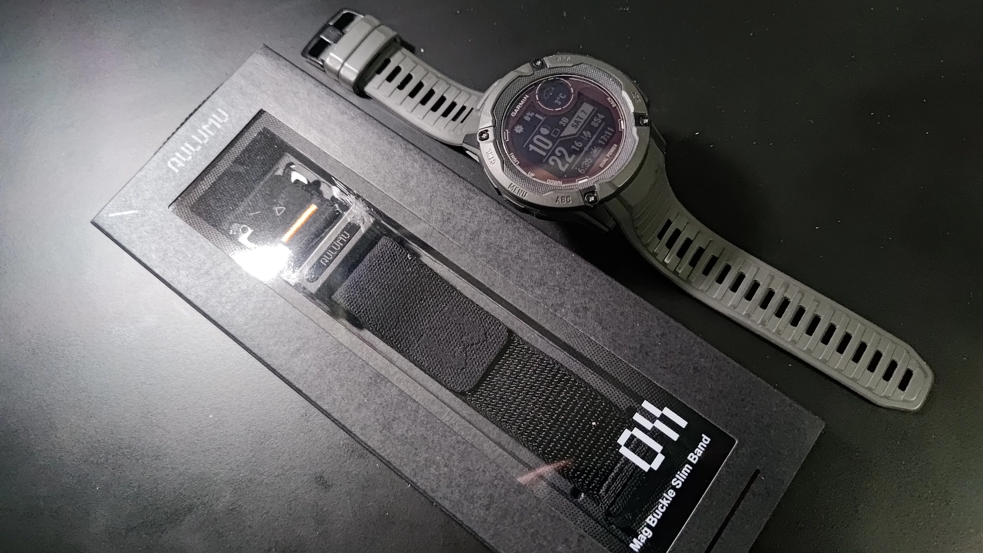 【AULUMU】C11 Mag Buckle Slim Band【Garmin Instinct 2X】